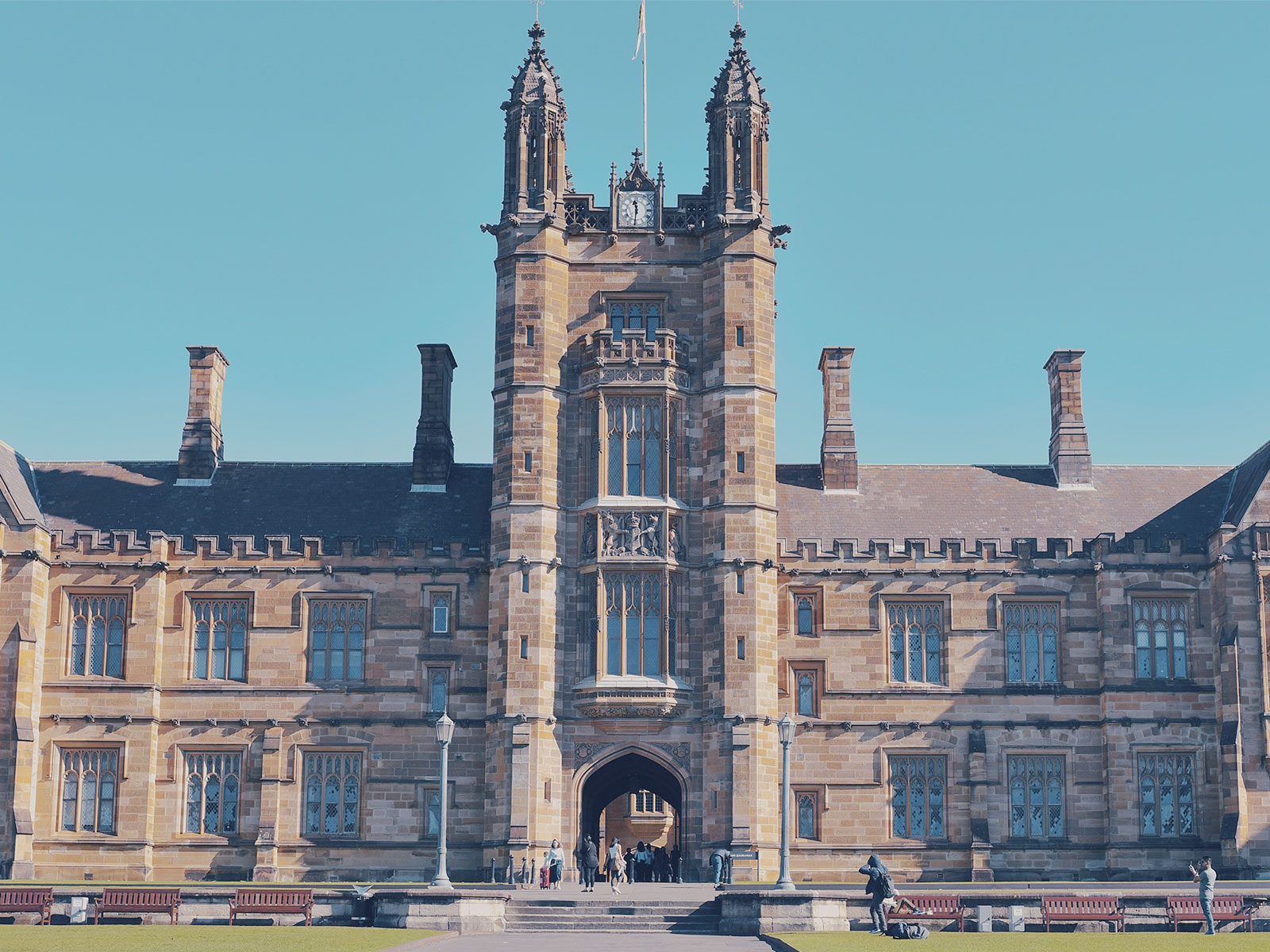 The best suburbs to rent in Sydney for university students a