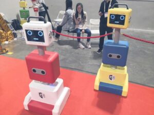 Bilingual robot to help sell real estate in Australia